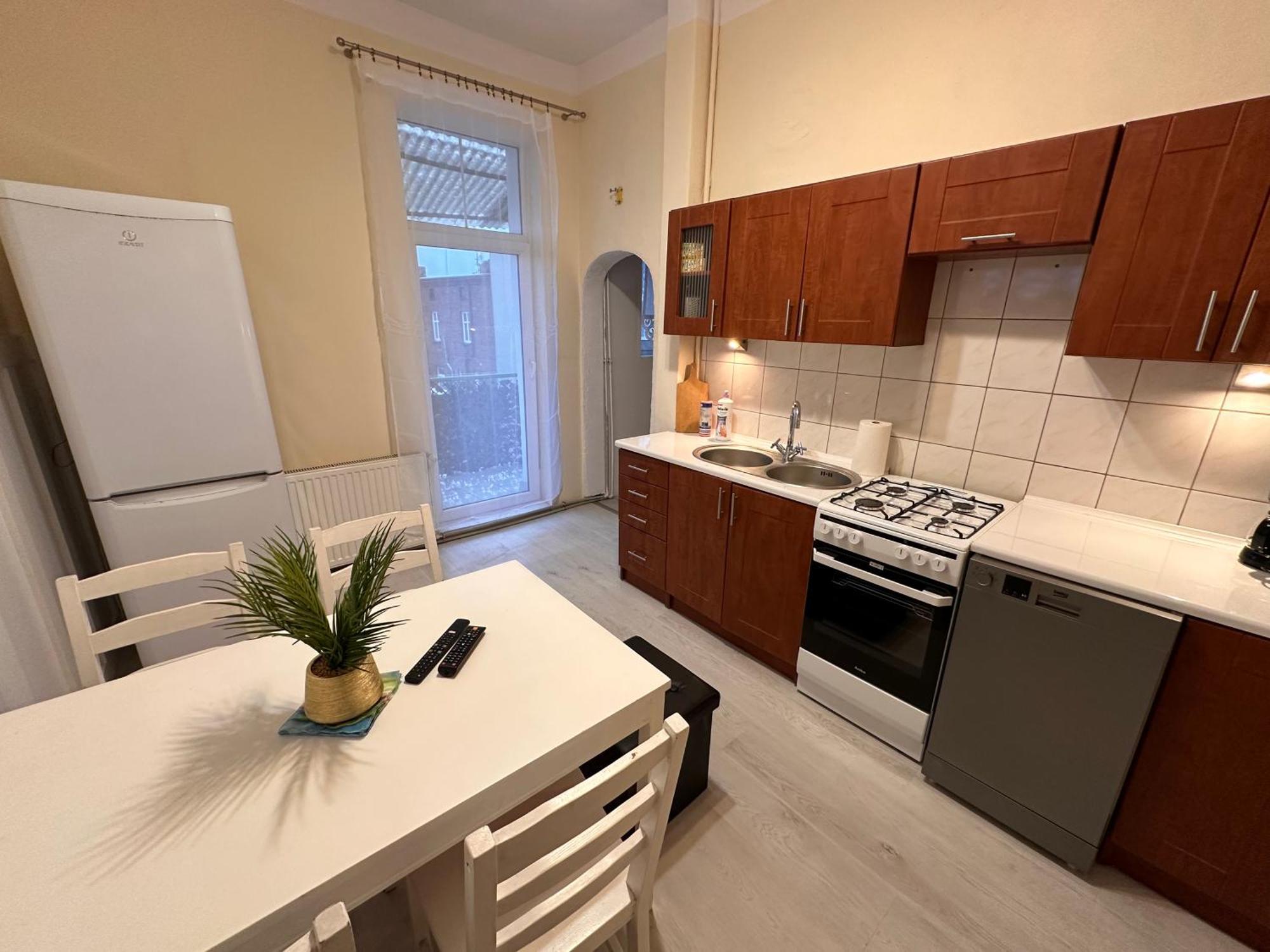 Apartamenty Ktw Central Station Katowice Kültér fotó