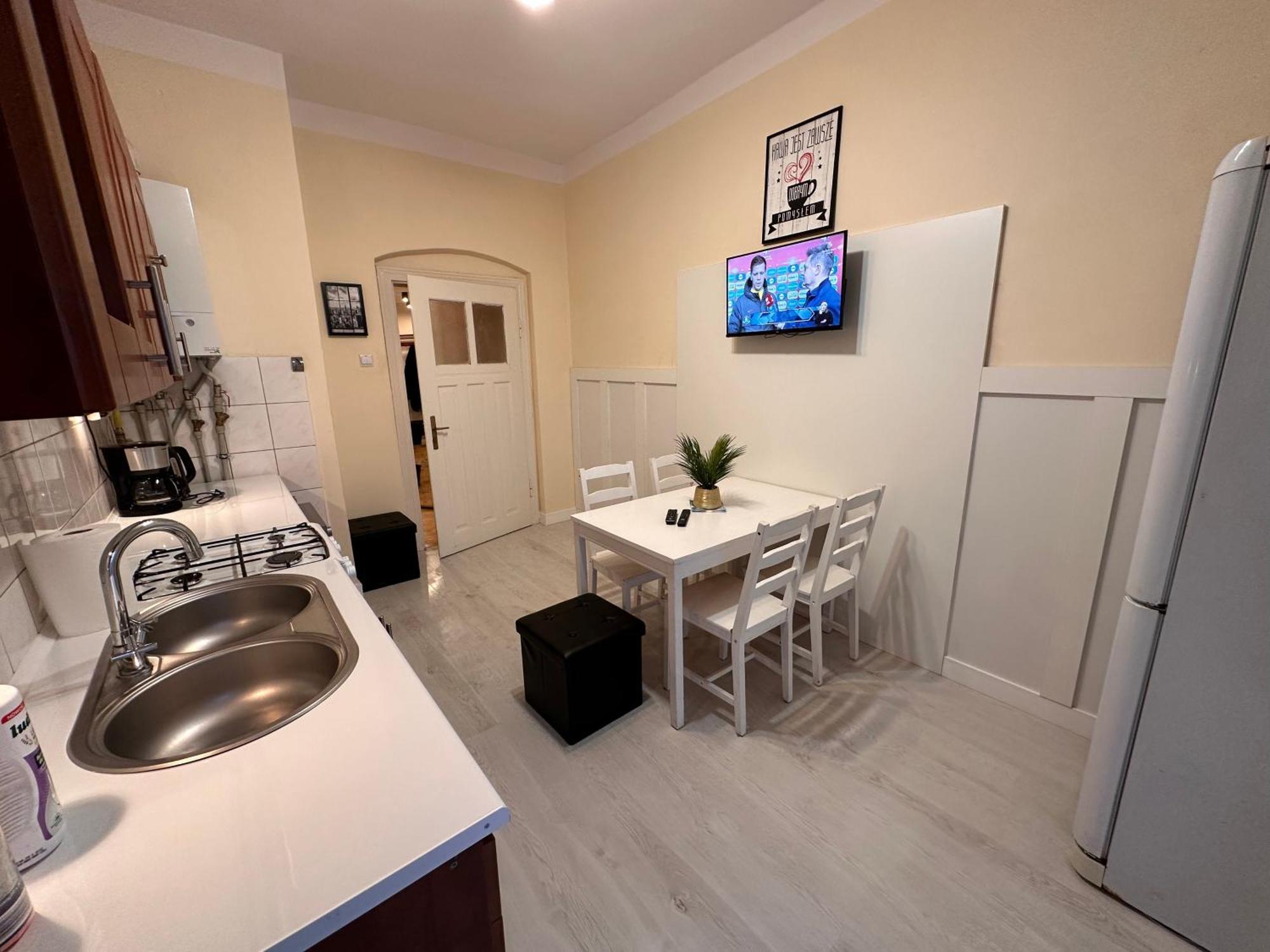 Apartamenty Ktw Central Station Katowice Kültér fotó